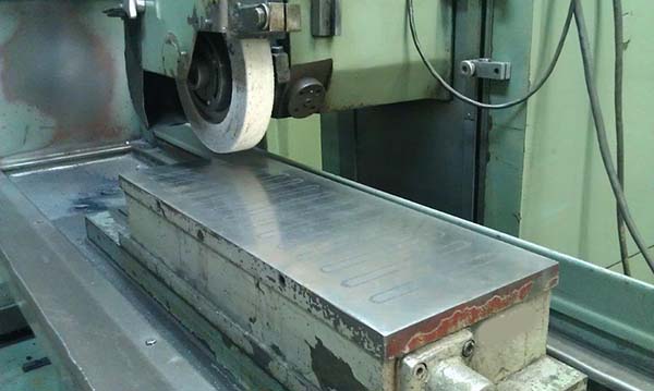 Фото плоскошліфувального верстата 3Е711ВФ1 Фото плоскошліфувального верстата 3Е711ВФ1